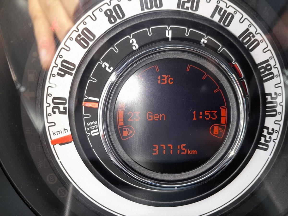 Fiat 500 1.0 Hybrid Dolcevita (15)