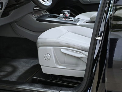 Audi Q5 40 TDI 204 CV quattro S tronic Business (14)