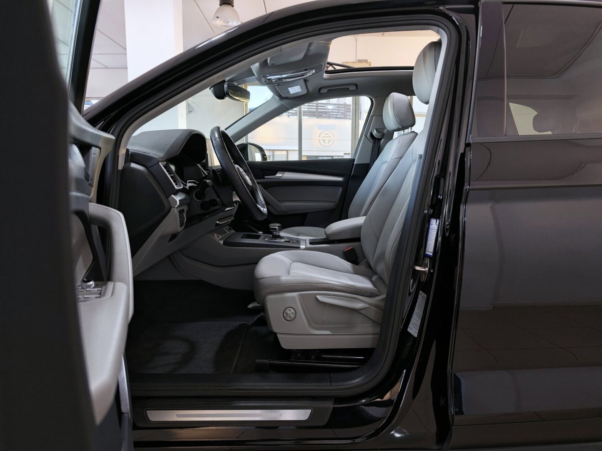 Audi Q5 40 TDI 204 CV quattro S tronic Business (9)