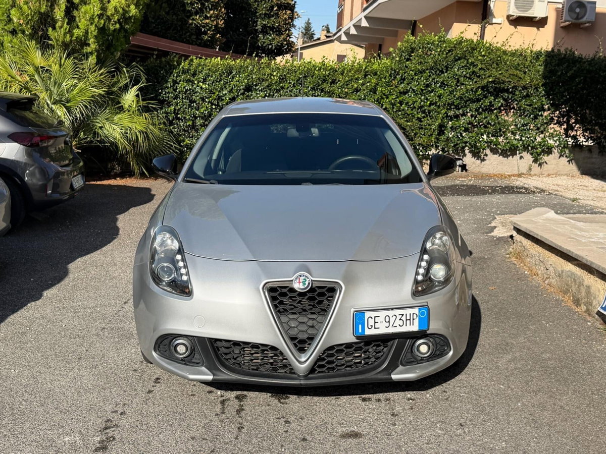 Alfa Romeo Giulietta 1.6 JTDm Ti 120cv (2)