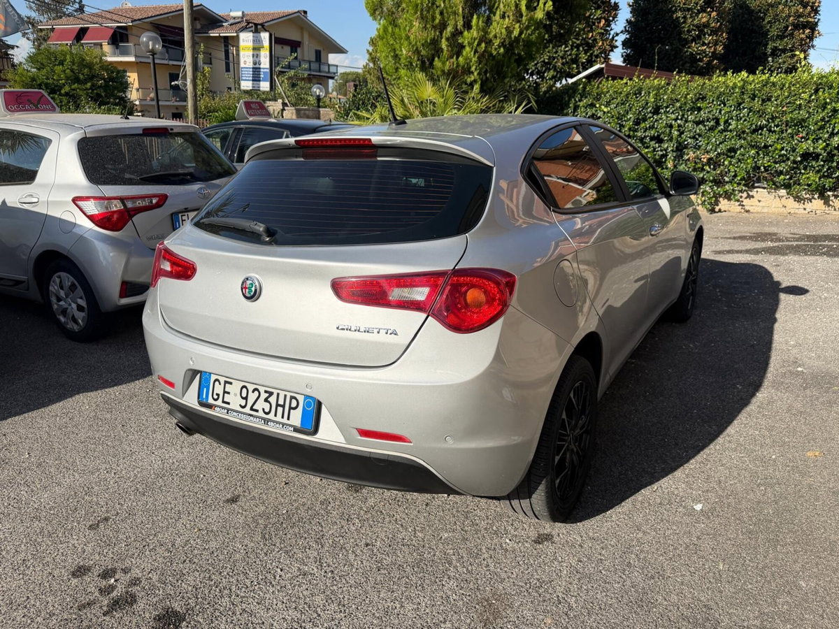 Alfa Romeo Giulietta 1.6 JTDm Ti 120cv (6)