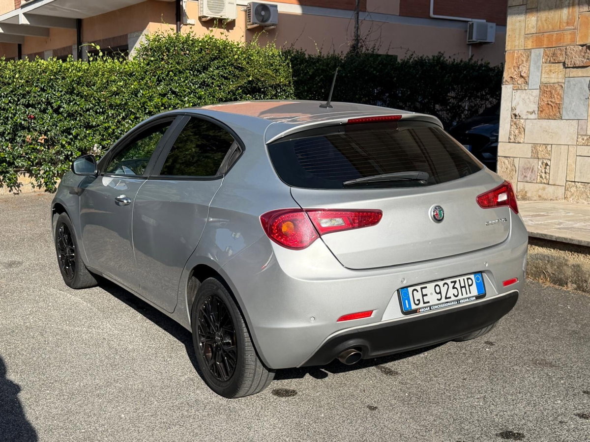 Alfa Romeo Giulietta 1.6 JTDm Ti 120cv (7)