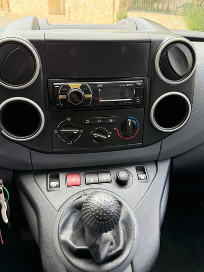 Citroen Berlingo Furgone 1.6 HDi 90 Van 3 posti Club L1 (13)