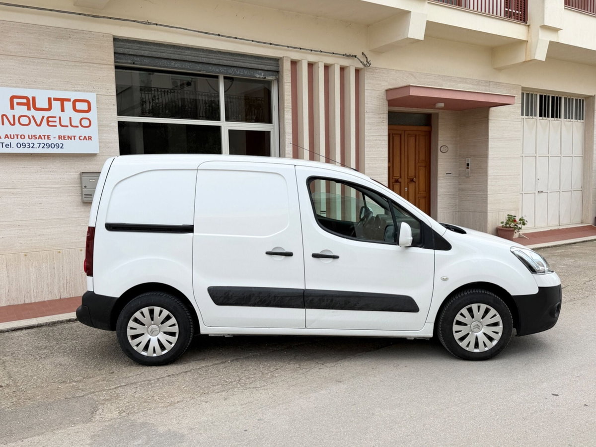 Citroen Berlingo Furgone 1.6 HDi 90 Van 3 posti Club L1 (2)