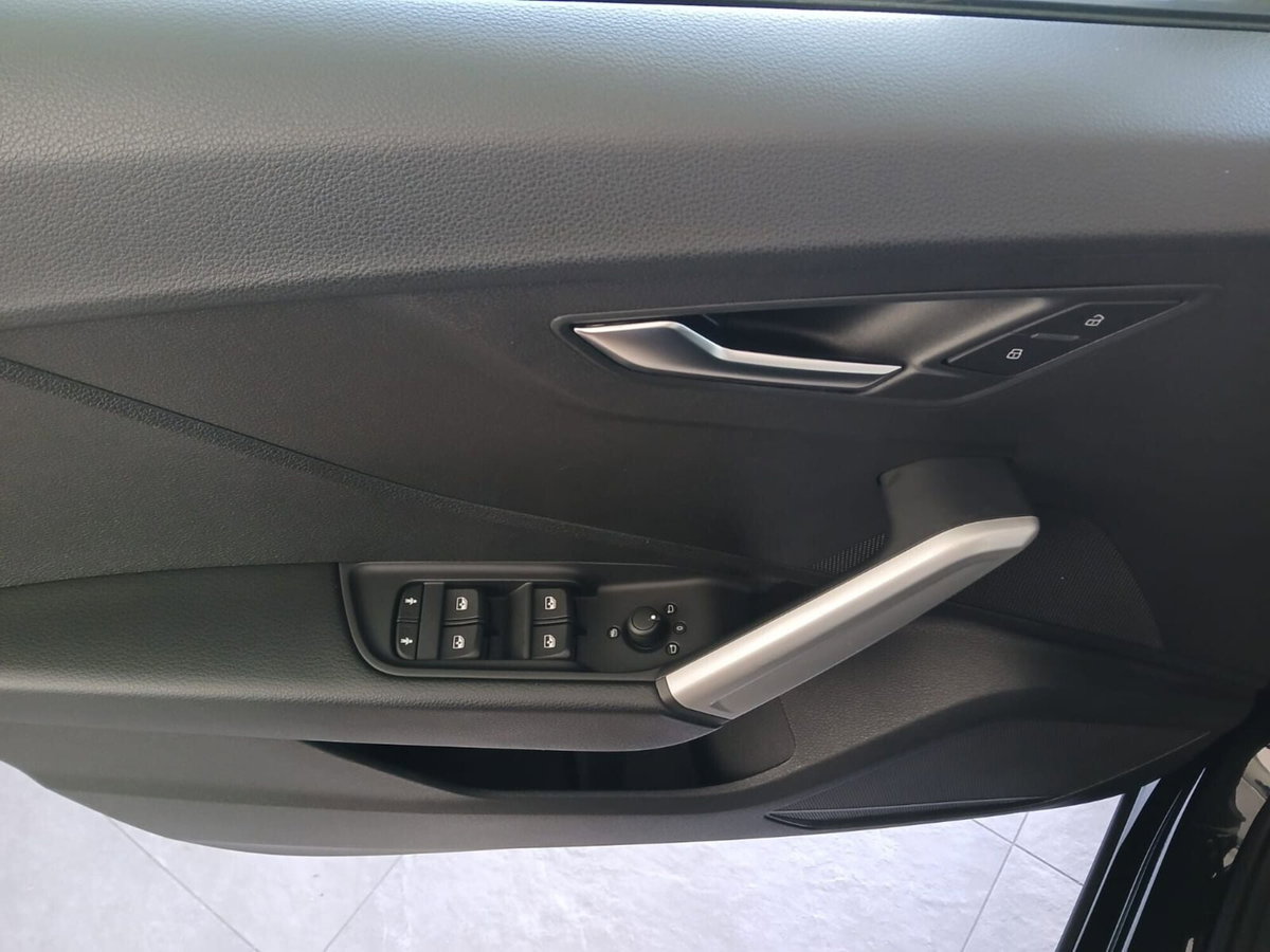Audi Q2 Q2 30 TDI S tronic Business (17)