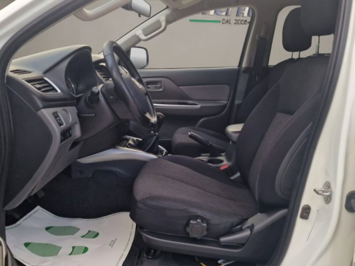 Fiat Fullback 2.4 180CV Doppia Cabina LX S&S Cross (9)