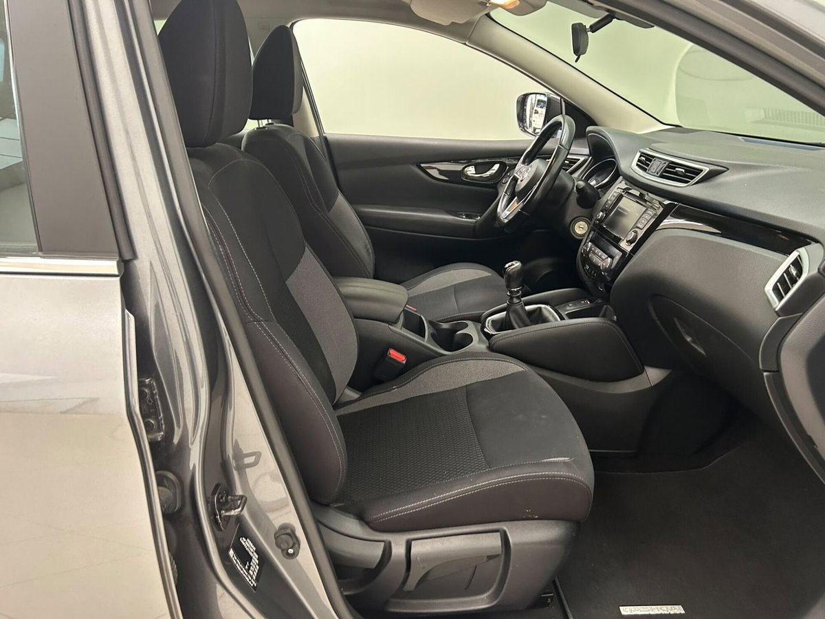 Nissan Qashqai 1.3 DIG-T 140 CV N-Connecta (14)