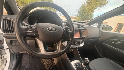 Kia Rio 1.1 CRDi 5p. Cool (12)