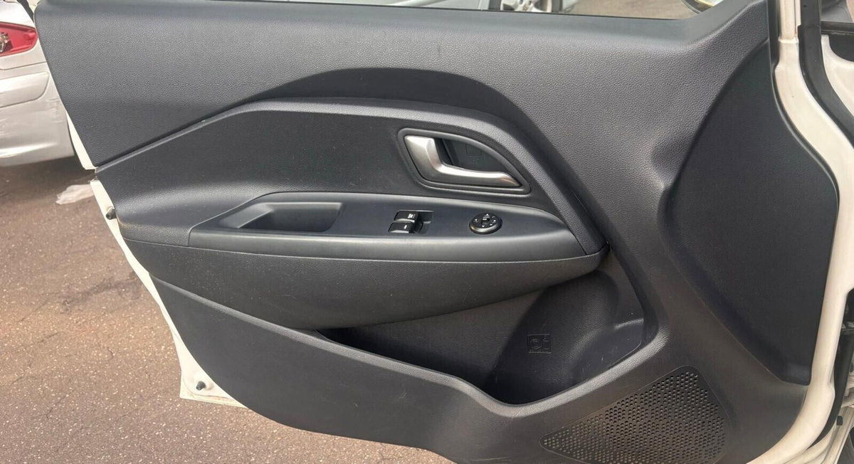 Kia Rio 1.1 CRDi 5p. Cool (20)
