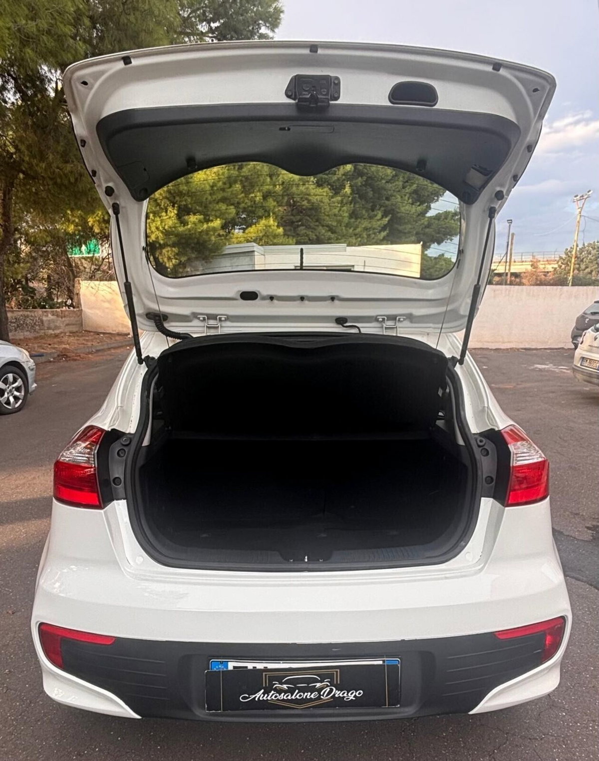Kia Rio 1.1 CRDi 5p. Cool (4)