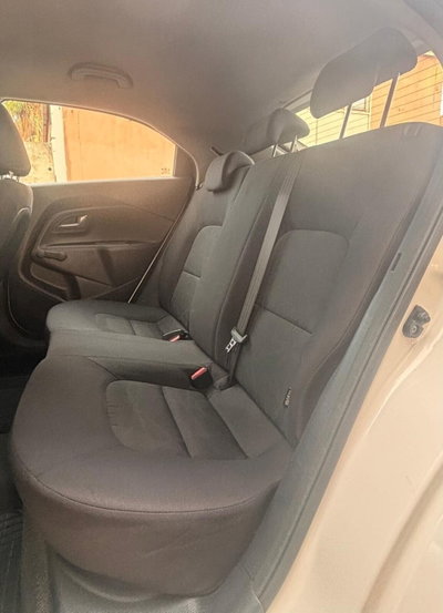 Kia Rio 1.1 CRDi 5p. Cool (9)