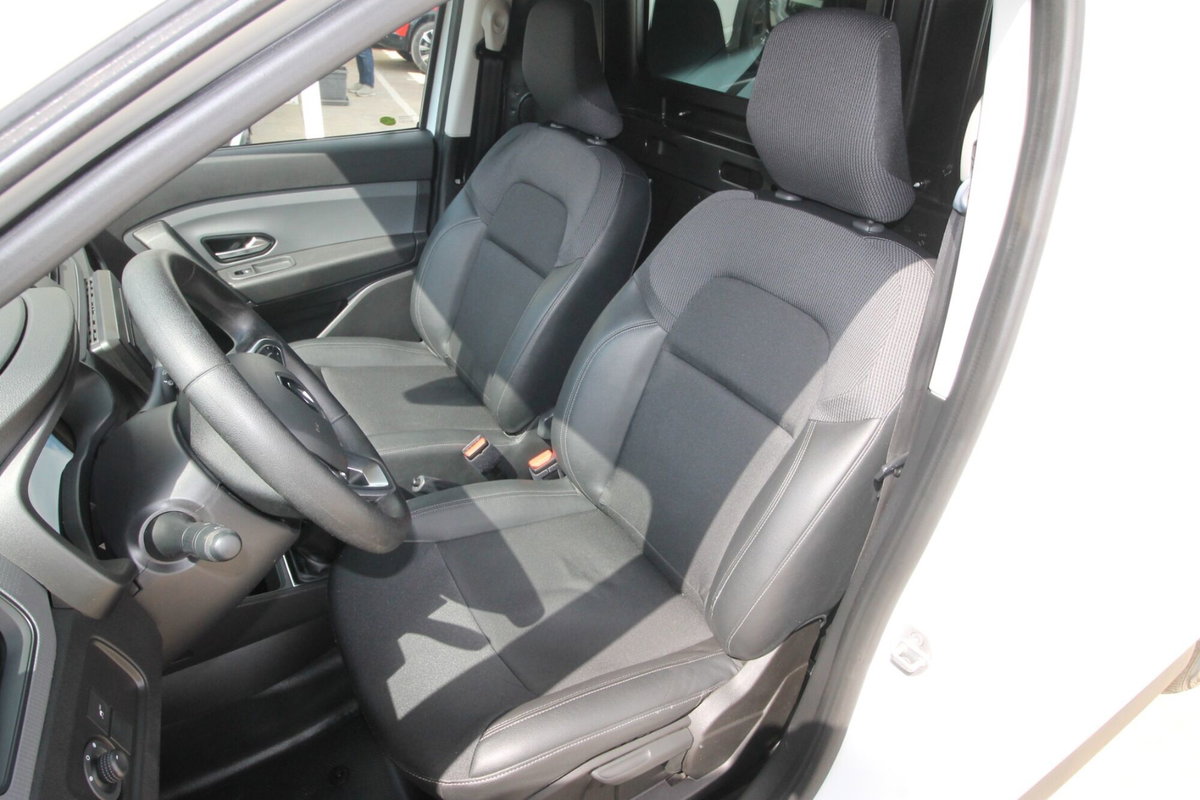 Renault Express 1.4 Blue dCi 75 Van (15)