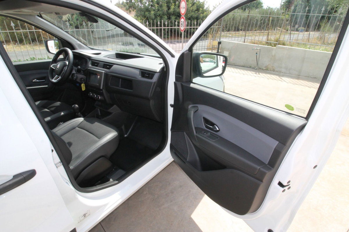 Renault Express 1.4 Blue dCi 75 Van (17)