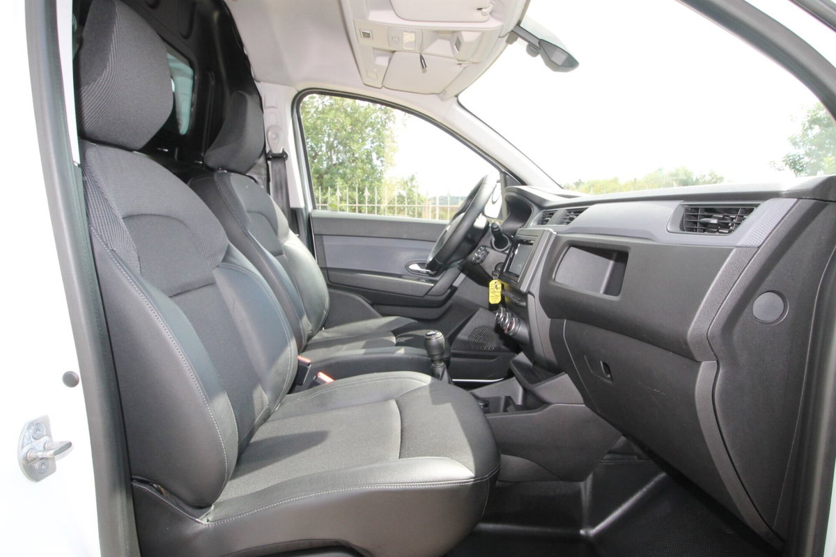 Renault Express 1.4 Blue dCi 75 Van (18)
