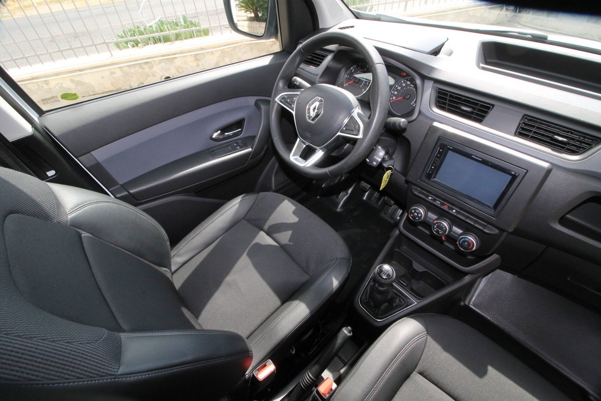 Renault Express 1.4 Blue dCi 75 Van (19)
