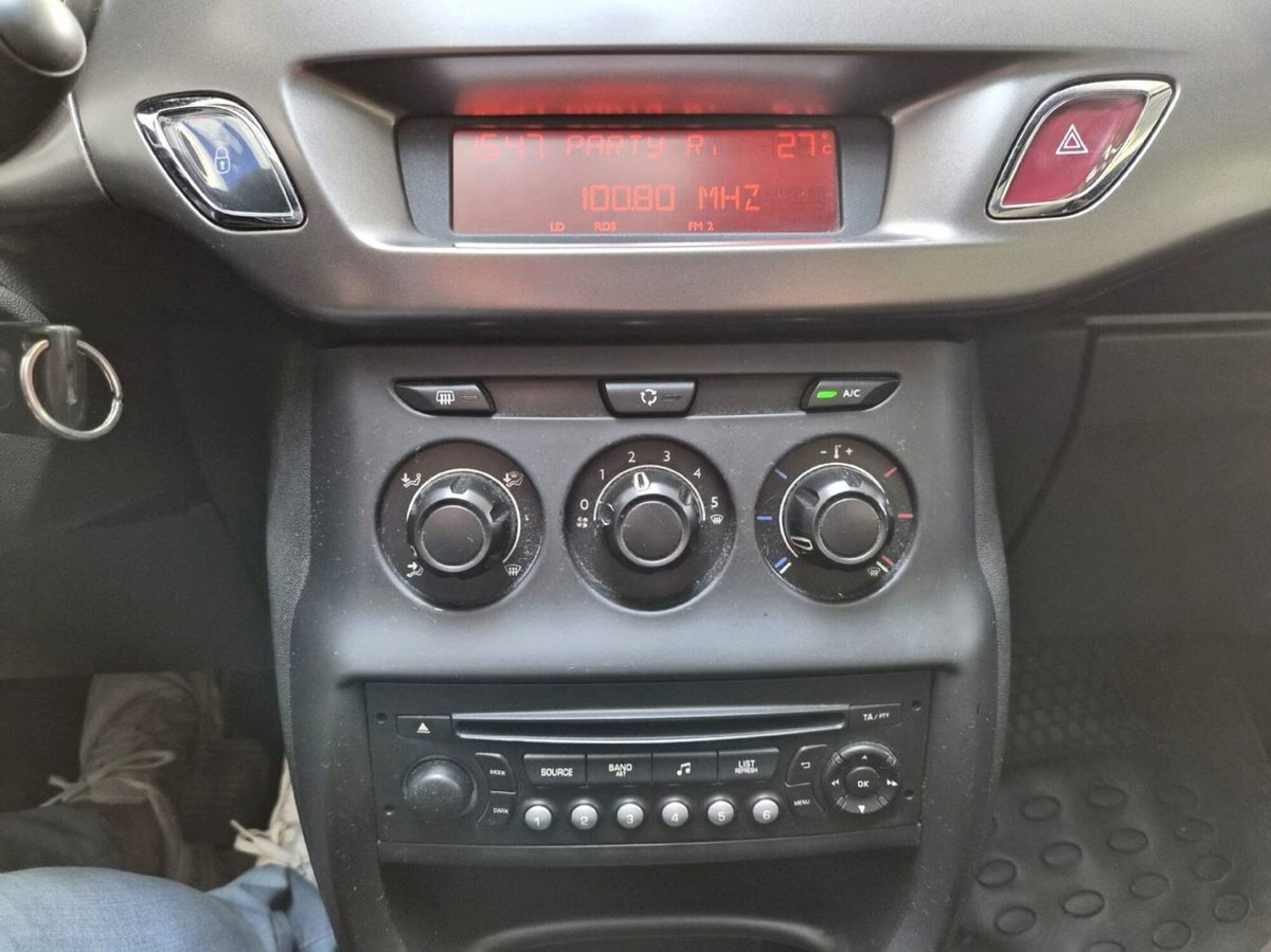 Citroen C3 1.0 VTi 68 Exclusive (17)