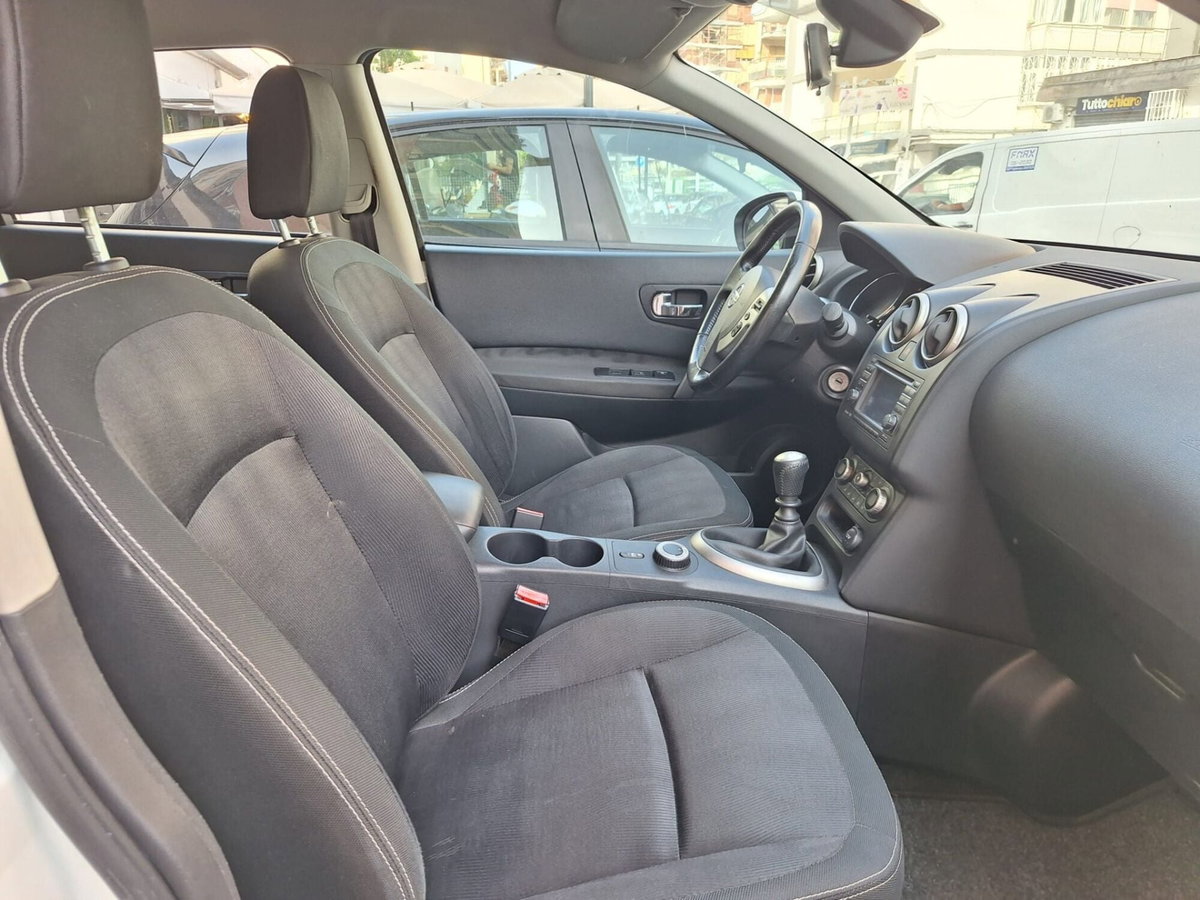 Nissan Qashqai 2.0 dCi DPF Acenta (16)