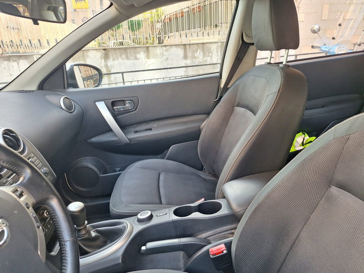 Nissan Qashqai 2.0 dCi DPF Acenta (20)