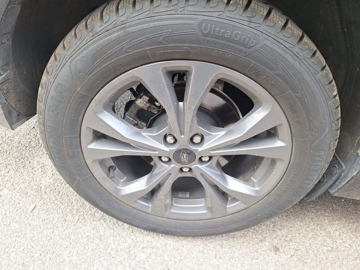 Ford Kuga 1.5 EcoBlue 120 CV 2WD ST-Line (11)