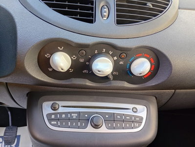 Renault Twingo 1.2 16V LEV Live (8)