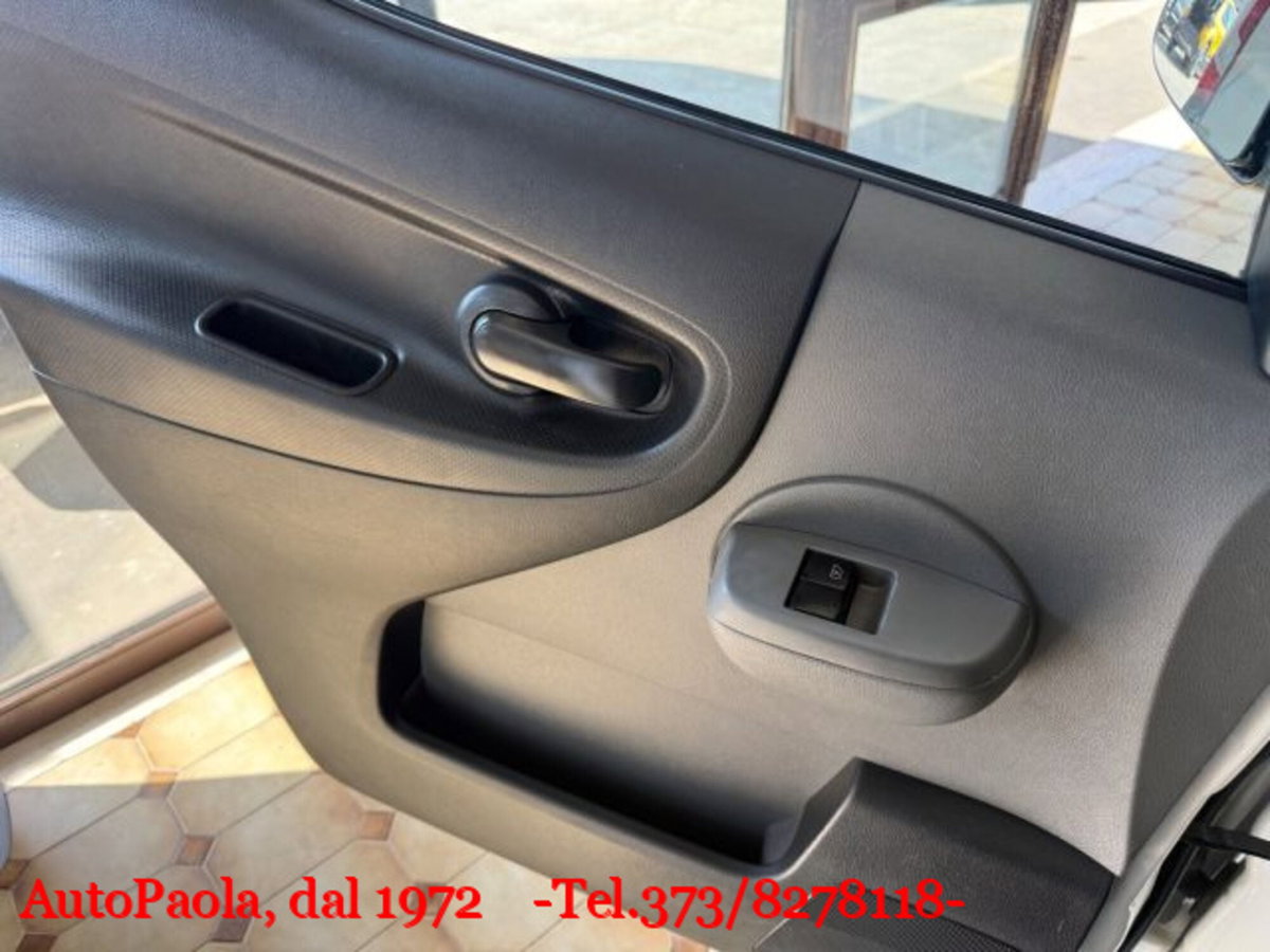 Nissan NV200 1.5 dCi 110CV Combi Efficient (4)