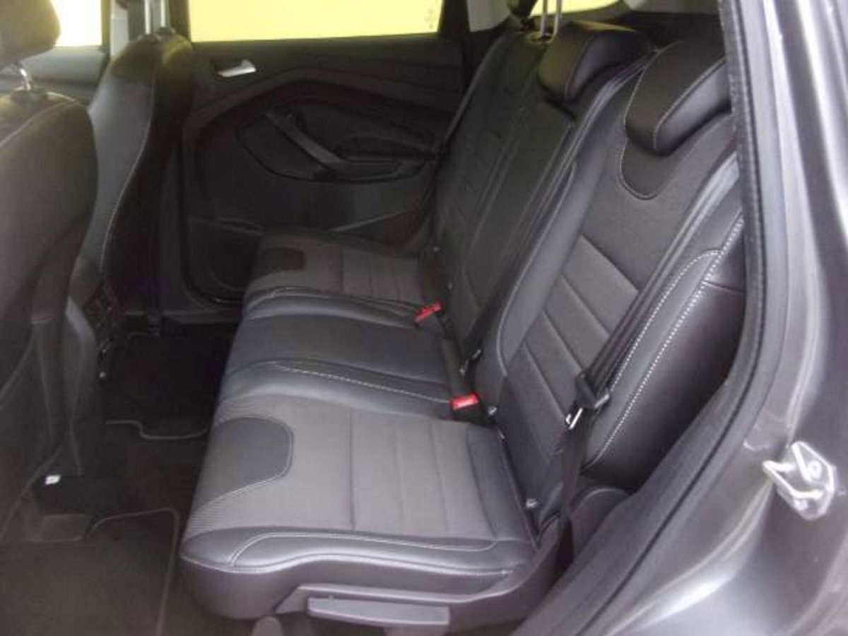 Ford Kuga 2.0 TDCI 163 CV 4WD Powershift Titanium X (10)
