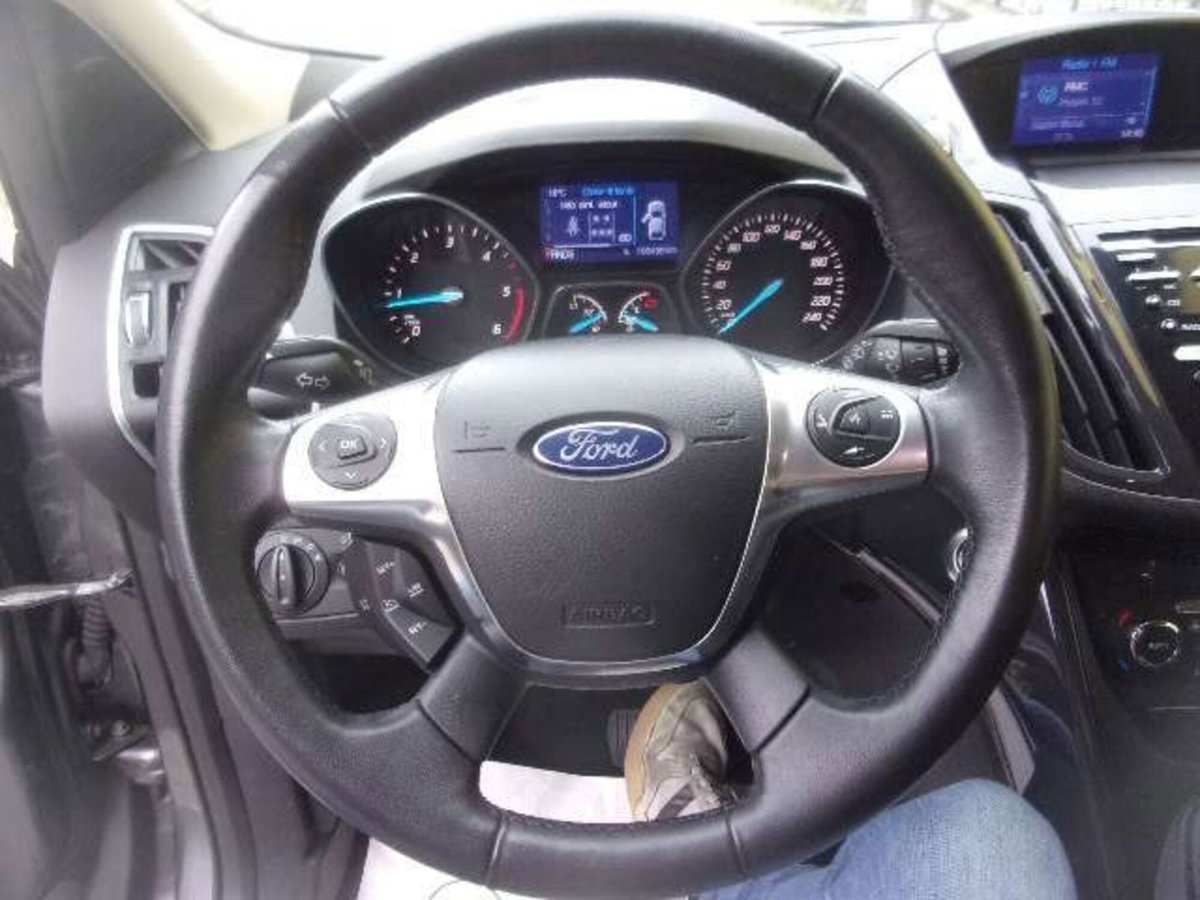 Ford Kuga 2.0 TDCI 163 CV 4WD Powershift Titanium X (13)