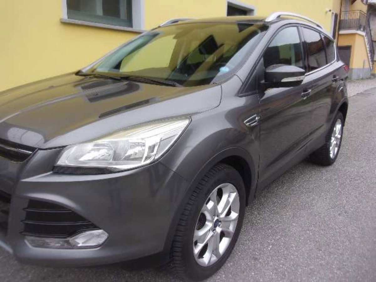 Ford Kuga 2.0 TDCI 163 CV 4WD Powershift Titanium X (14)