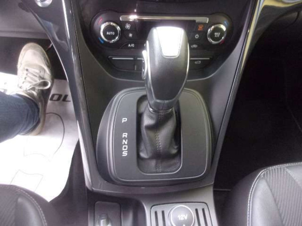 Ford Kuga 2.0 TDCI 163 CV 4WD Powershift Titanium X (16)