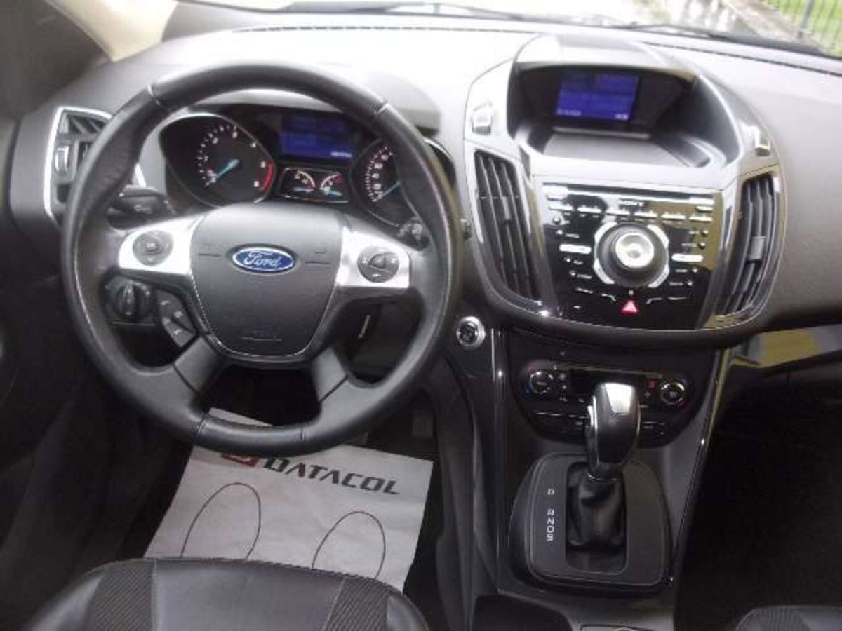 Ford Kuga 2.0 TDCI 163 CV 4WD Powershift Titanium X (7)