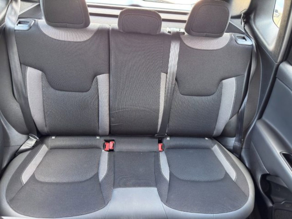 Jeep Renegade 1.6 Mjt 130 CV Limited (10)