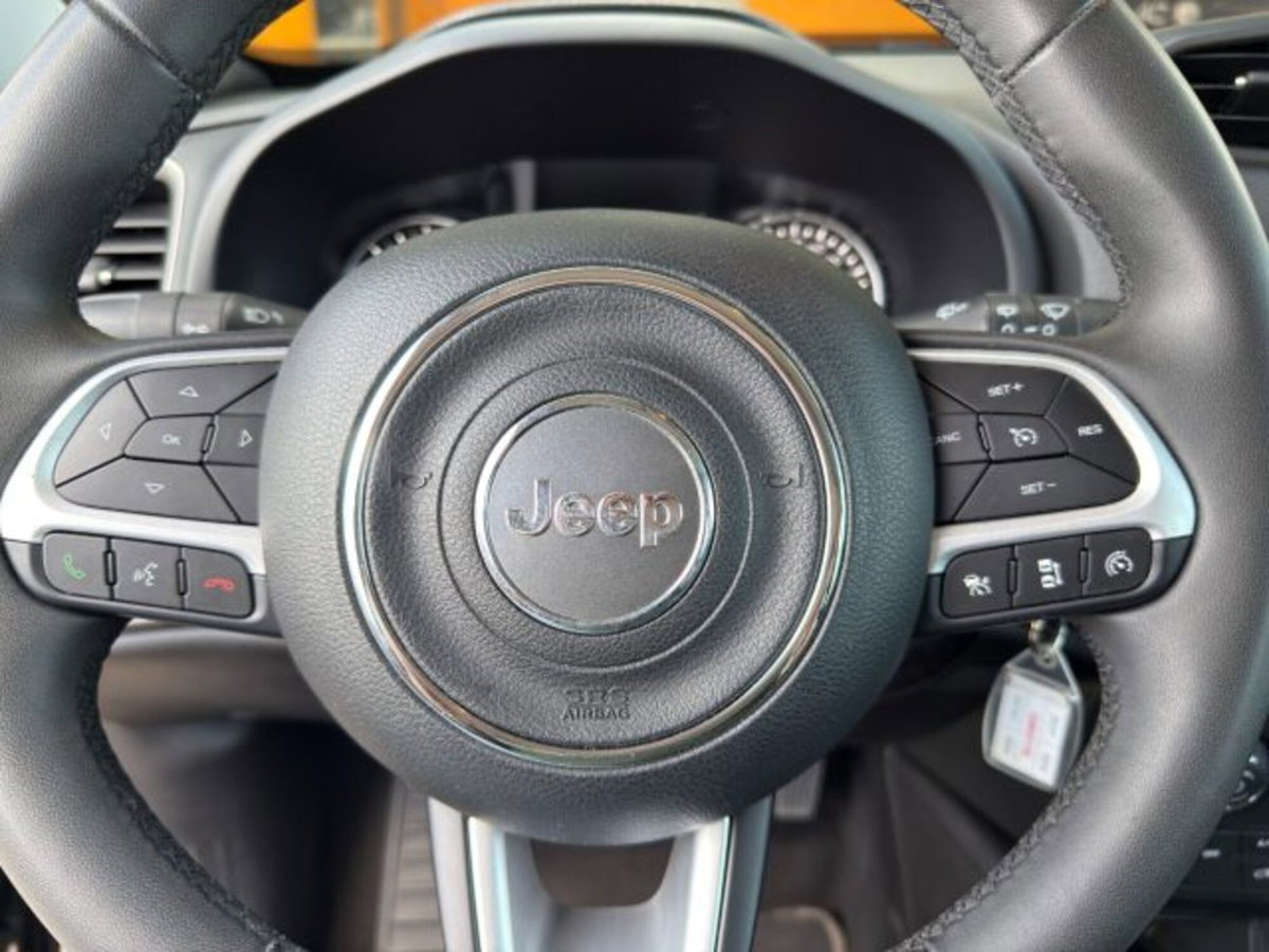 Jeep Renegade 1.6 Mjt 130 CV Limited (19)