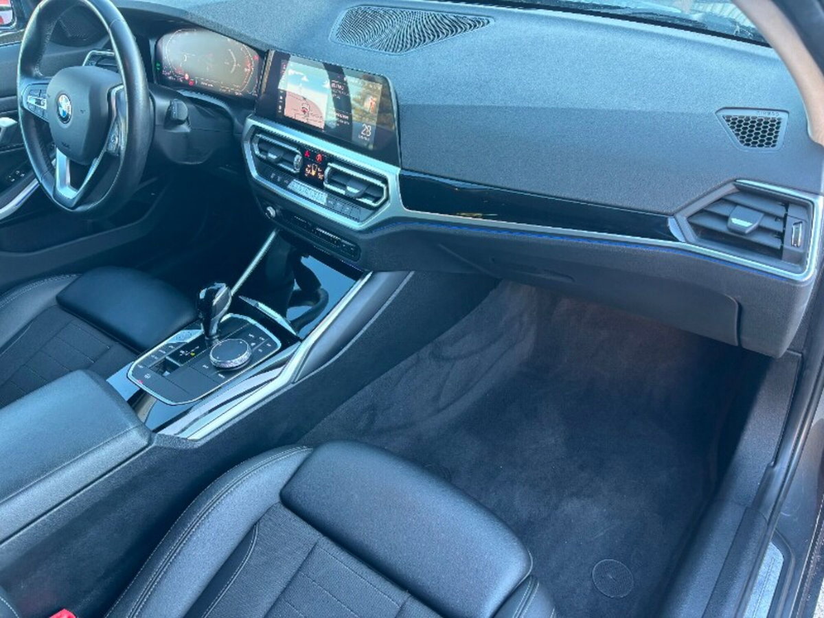 BMW Serie 3 Touring 320d 48V xDrive  Sport (20)