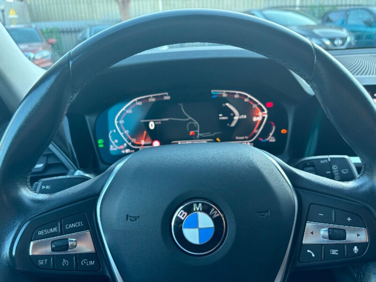 BMW Serie 3 Touring 320d 48V xDrive  Sport (9)