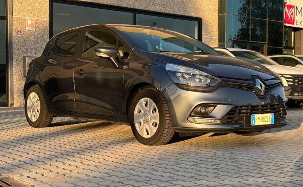 Renault Clio TCe 12V 90 CV Start&Stop 5 porte Energy Life (2)