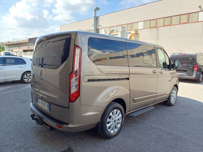 Ford Tourneo Custom 320 2.0 TDCi 170CV aut. PC Titanium (4)