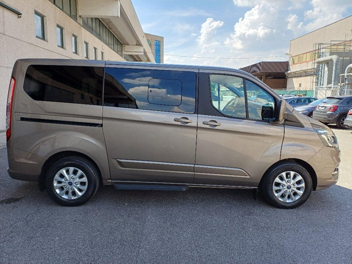 Ford Tourneo Custom 320 2.0 TDCi 170CV aut. PC Titanium (5)