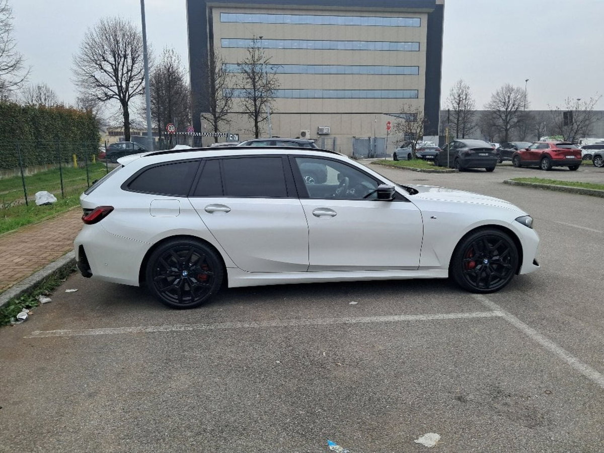 BMW Serie 3 Touring M 340i xDrive (5)