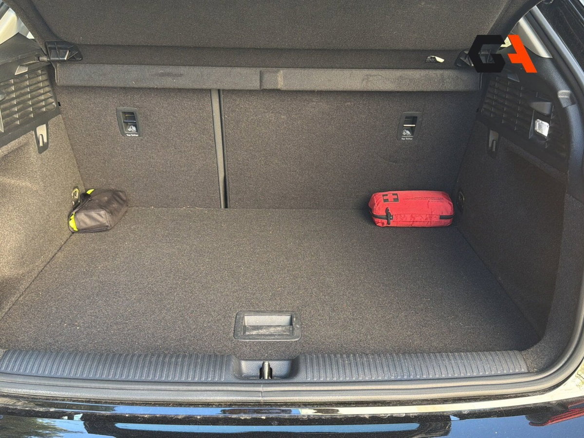 Audi Q2 Q2 30 TDI Identity Black (16)
