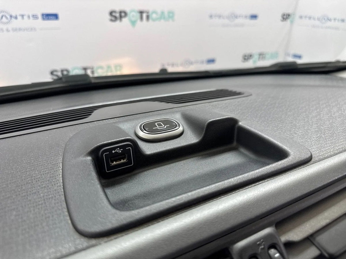 Fiat Panda 1.0 FireFly S&S Hybrid City Cross (13)
