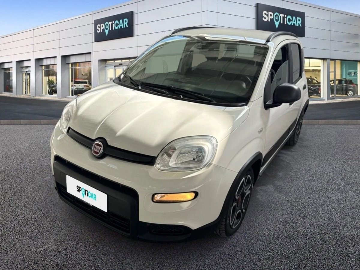 Fiat Panda 1.0 FireFly S&S Hybrid City Cross (2)
