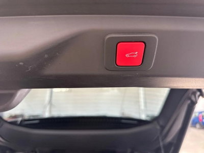 Peugeot 3008 1.2 hybrid GT Exclusive 145cv e-dcs6 (12)