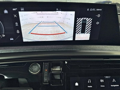 Peugeot 3008 1.2 hybrid GT Exclusive 145cv e-dcs6 (13)