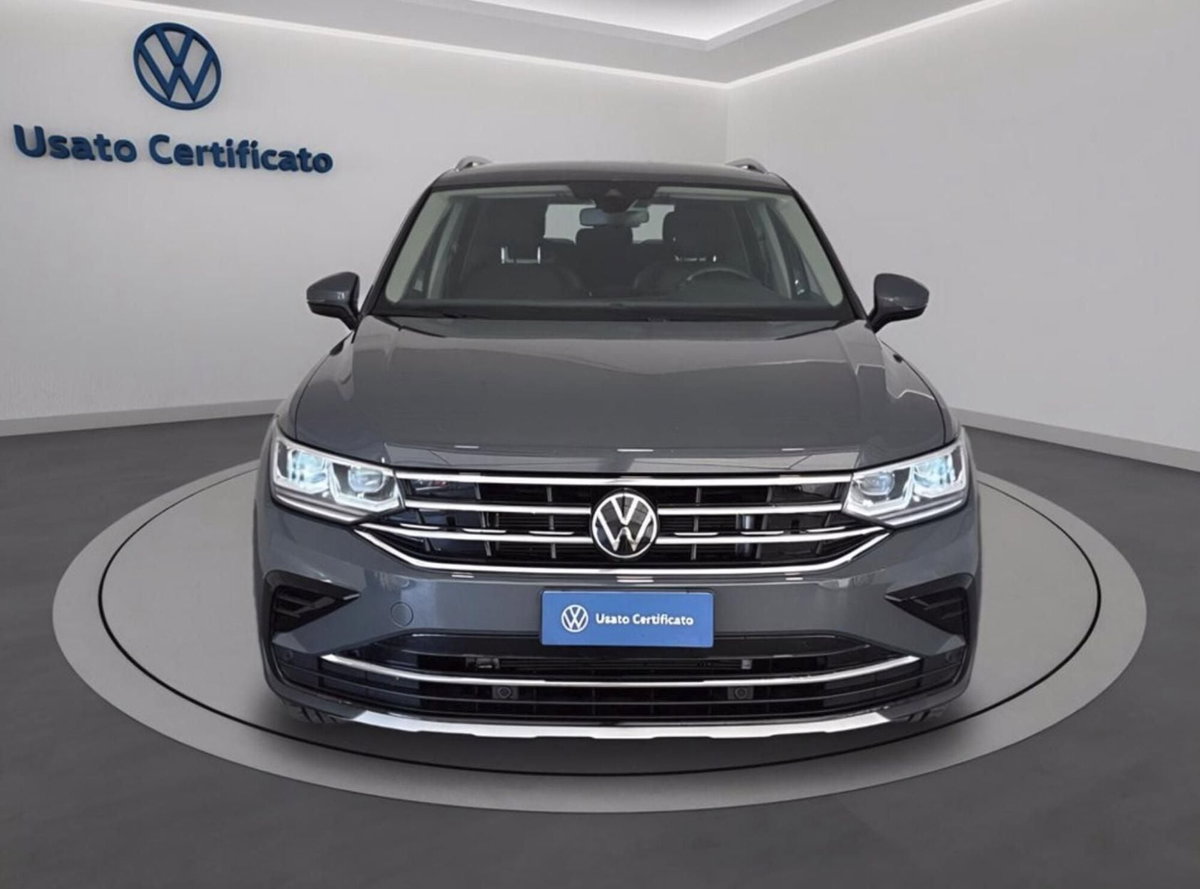 Volkswagen Tiguan 1.5 TSI 150 CV DSG ACT Elegance (2)