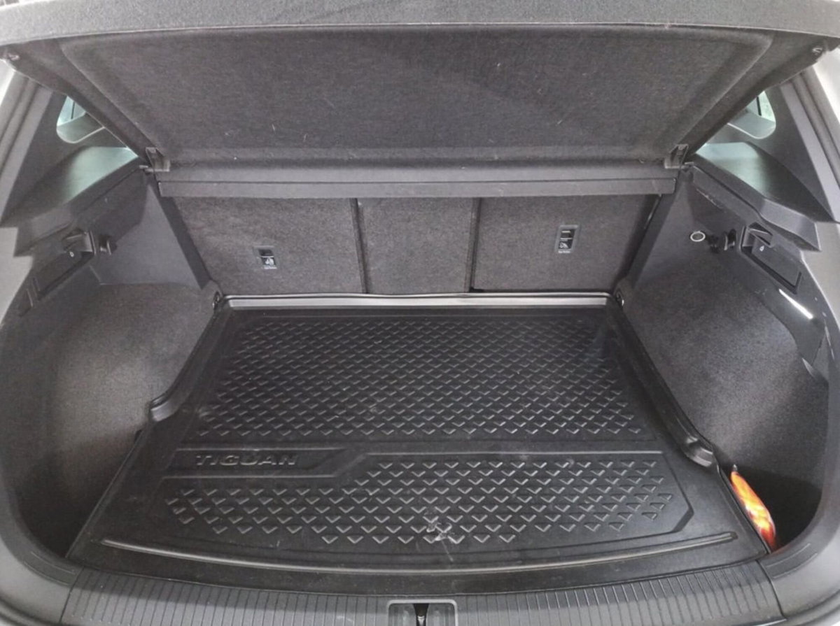 Volkswagen Tiguan 1.5 TSI 150 CV DSG ACT R-Line (10)