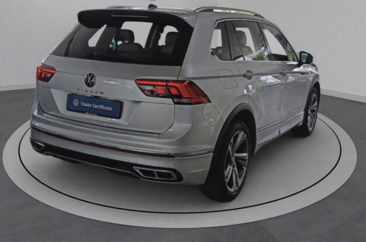 Volkswagen Tiguan 1.5 TSI 150 CV DSG ACT R-Line (4)