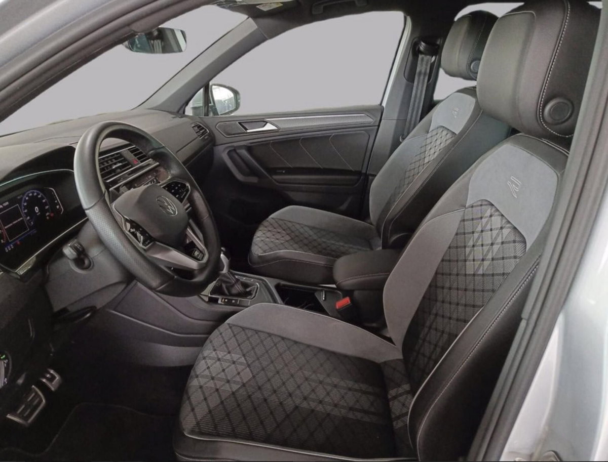 Volkswagen Tiguan 1.5 TSI 150 CV DSG ACT R-Line (8)