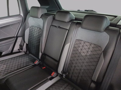 Volkswagen Tiguan 1.5 TSI 150 CV DSG ACT R-Line (9)