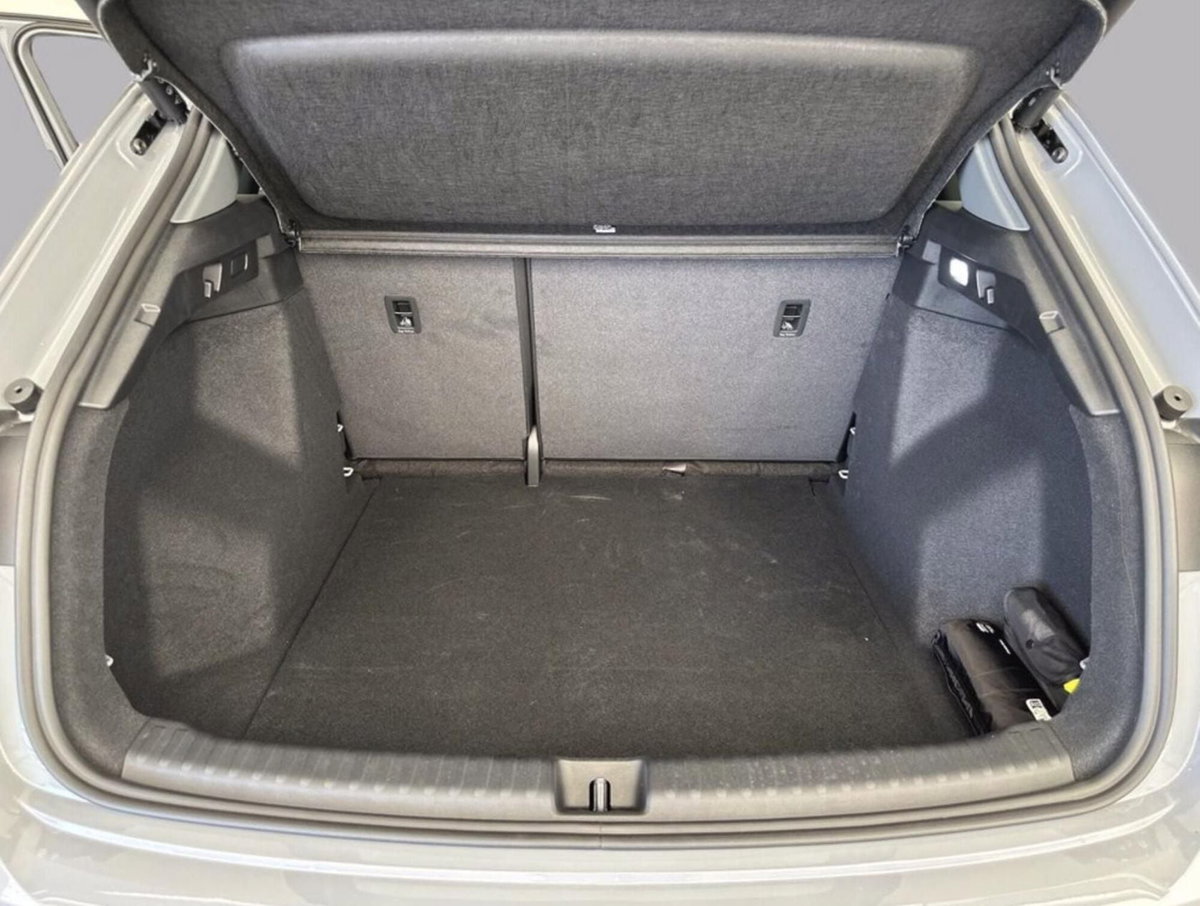 Audi Q4 Q4 45 e-tron quattro Business Advanced (10)