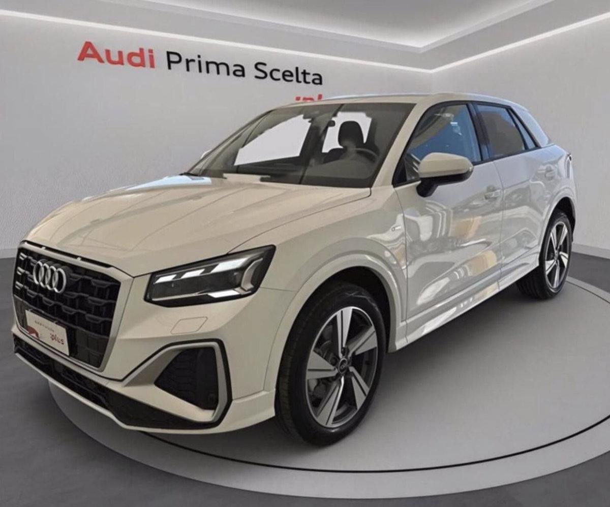 Audi Q2 35 2.0 tdi S line edition quattro s-tronic (2)